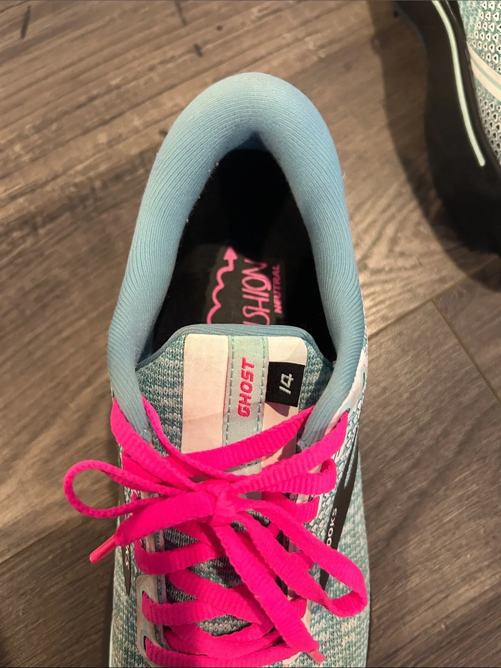 Brooks Women’s Aqua Knit Running Shoes with Hot Pink Laces